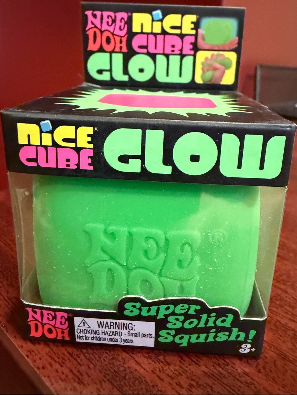 NeeDoh Nice Cube Glow Super Solid Squish - Green